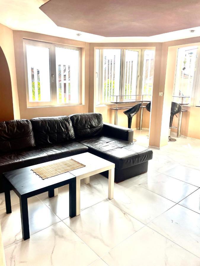 Sea view / Sea Garden Maisonette Warna Exterior foto